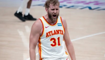 开云体育app-兰代尔老鹰首秀26分，得分助攻平生涯最高&amp;amp;三分创生涯新高